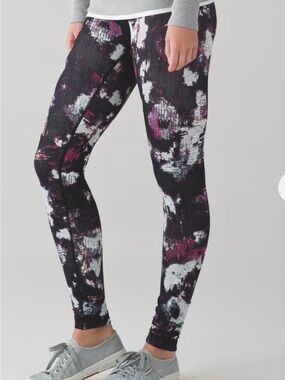 Lululemon wunder under size 6 high rise leggings pant kara blossom multi 29”